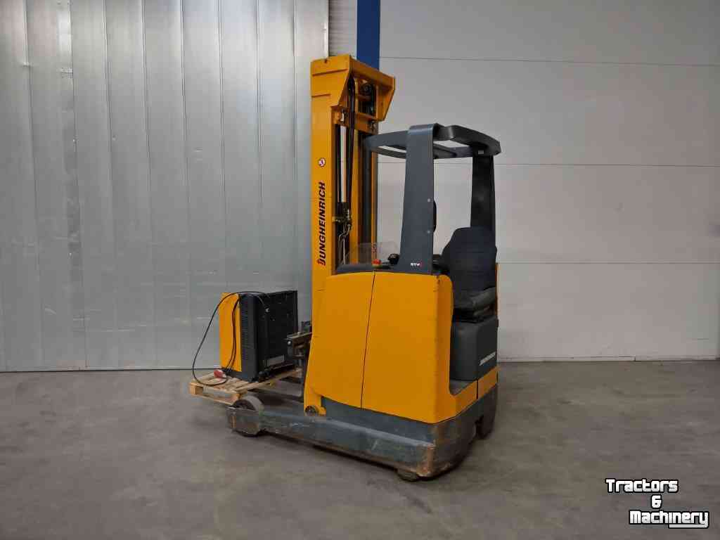 Reach-truck Jungheinrich reachtruck ETV14