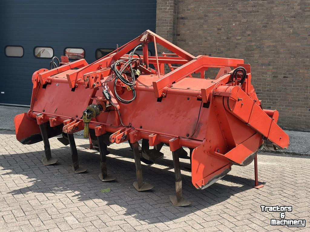 Spader machine Farmax LRP300 SPITMACHINE