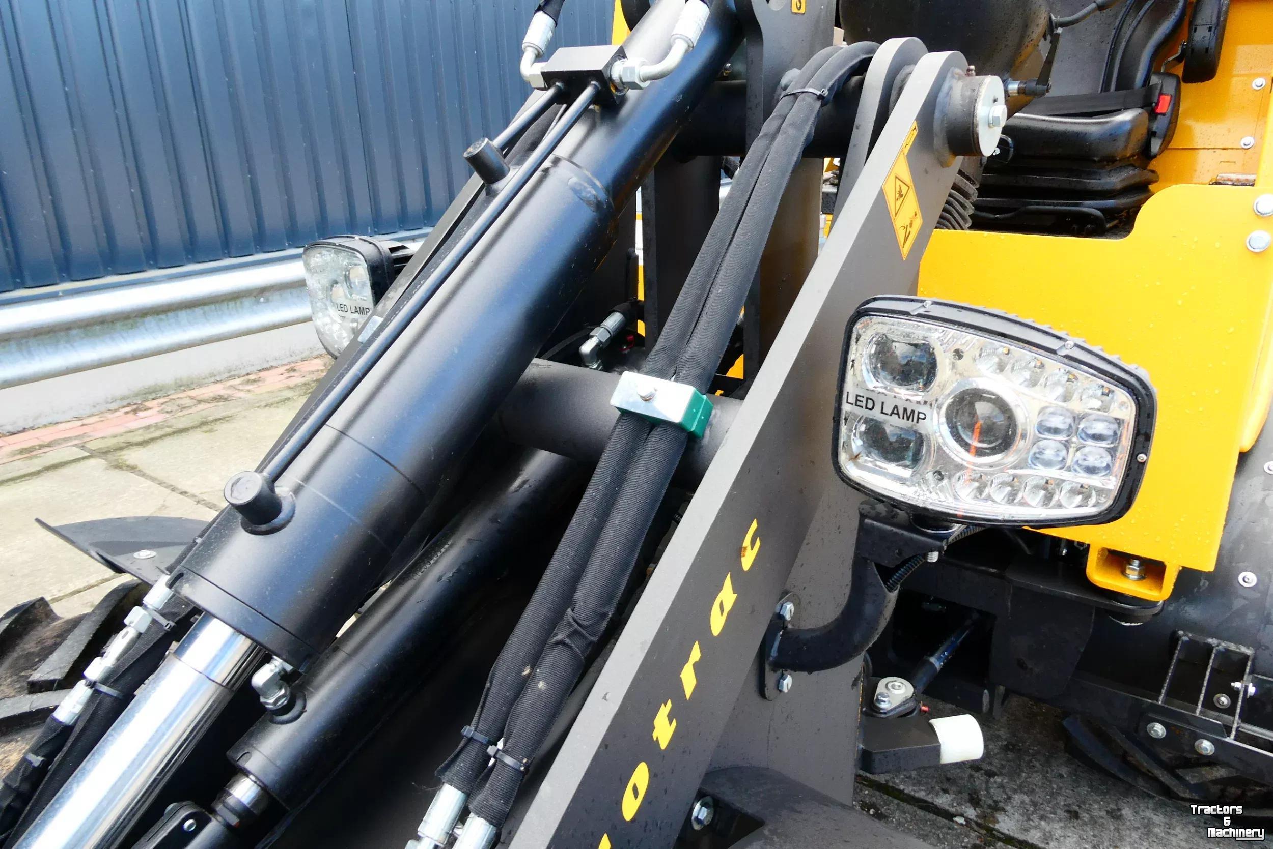 Wheelloader Eurotrac Shovel W12F