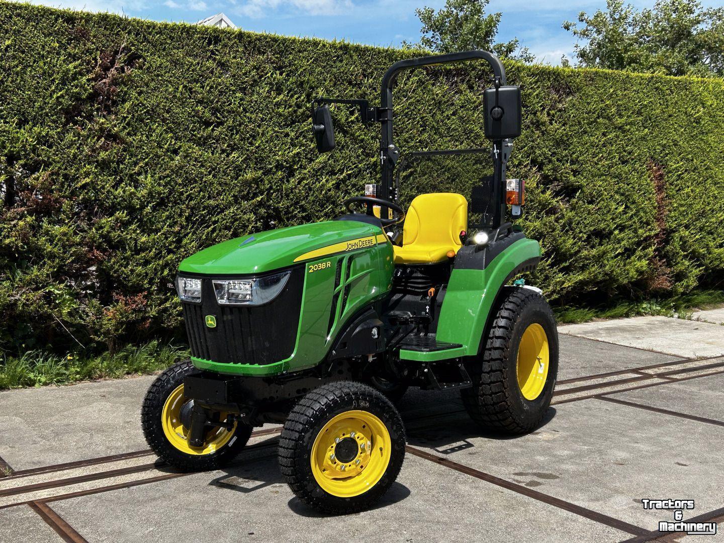 Small-track Tractor John Deere 2032R