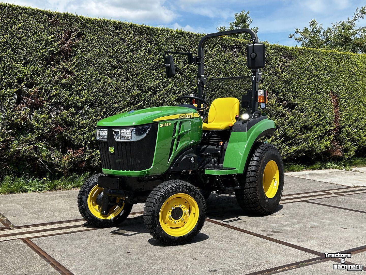 Small-track Tractor John Deere 2032R