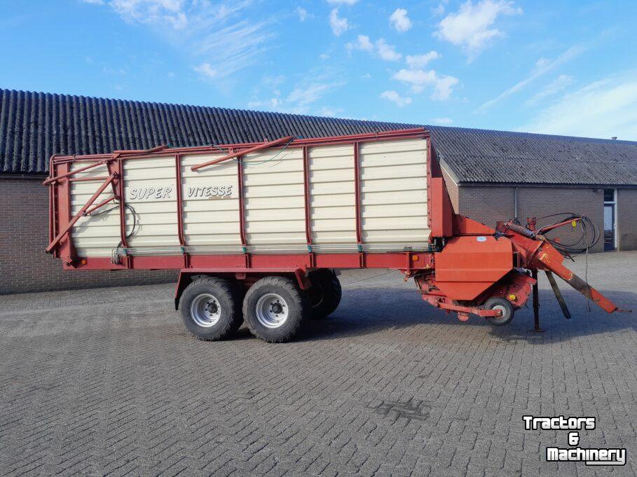 Self-loading wagon Strautmann Super Vitesse II
