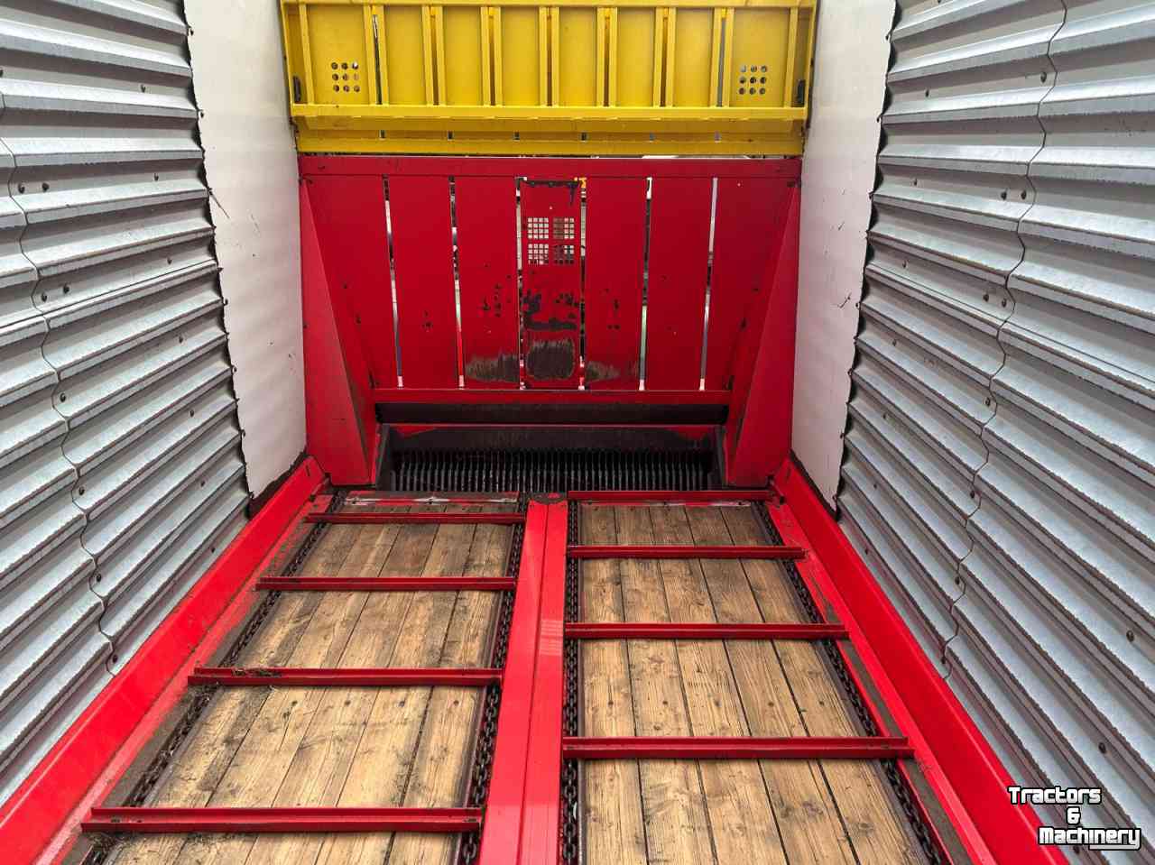 Self-loading wagon Pottinger Jumbo 6000L Combiline. Gedwongen gestuurd