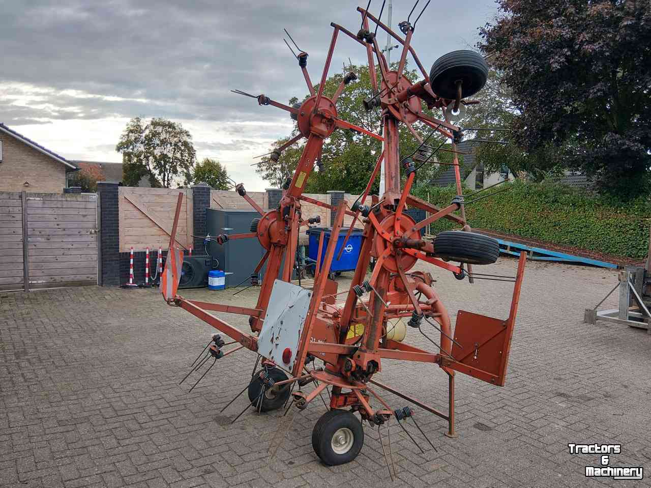 Tedder Kuhn GF 6301 Schudder