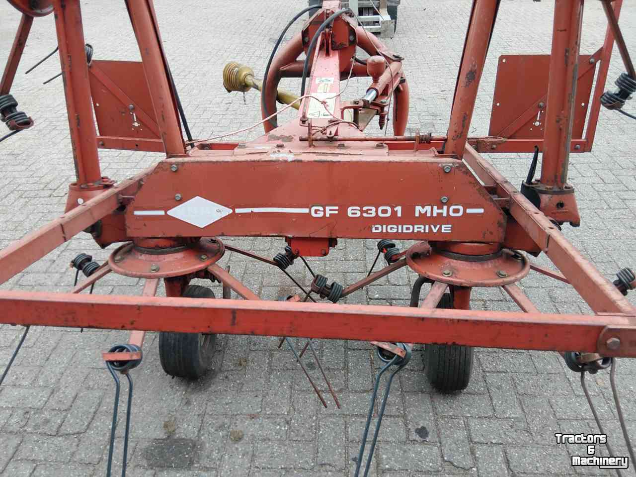 Tedder Kuhn GF 6301 Schudder