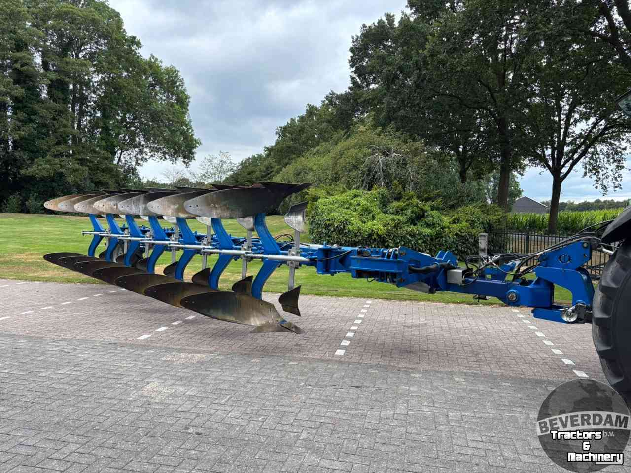 Ploughs Overum Vari Flex EVL