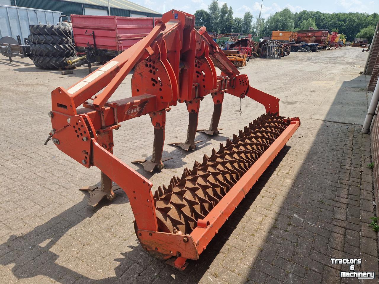 Deep subsoiler Kuhn Diepwoeler