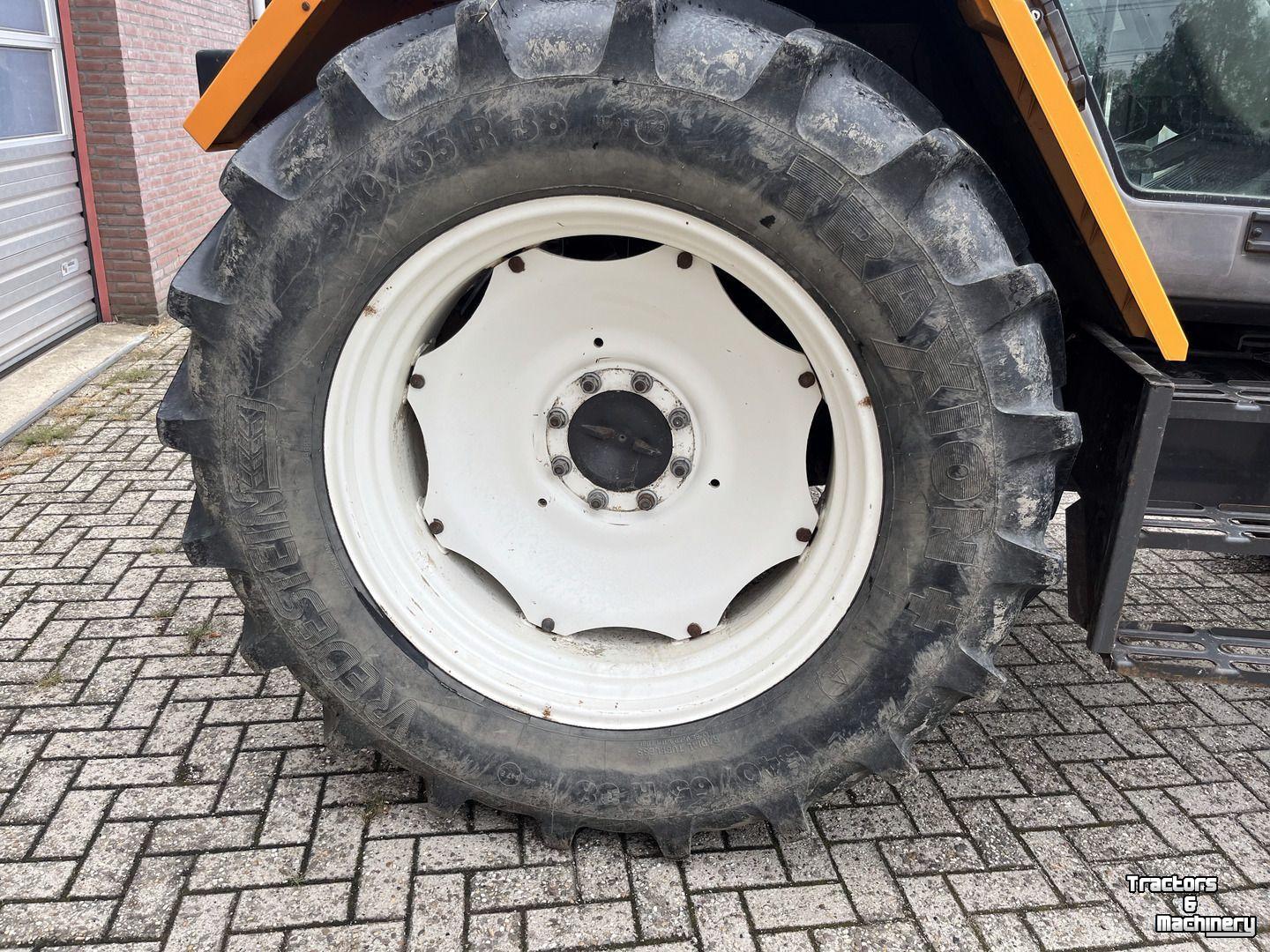 Tractor Renault 103-54 TX