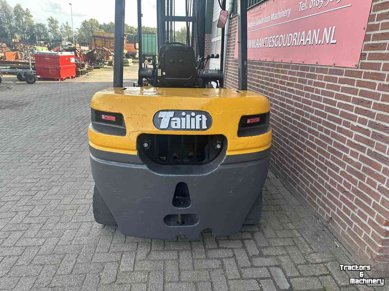 Forklift Tailift FD40 Heftruck