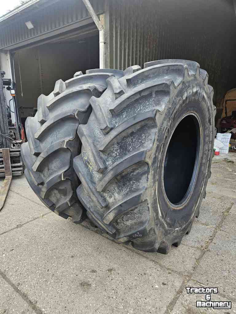Wheels, Tyres, Rims & Dual spacers Mitas 800/70R38 SFT. 58 mm profiel!