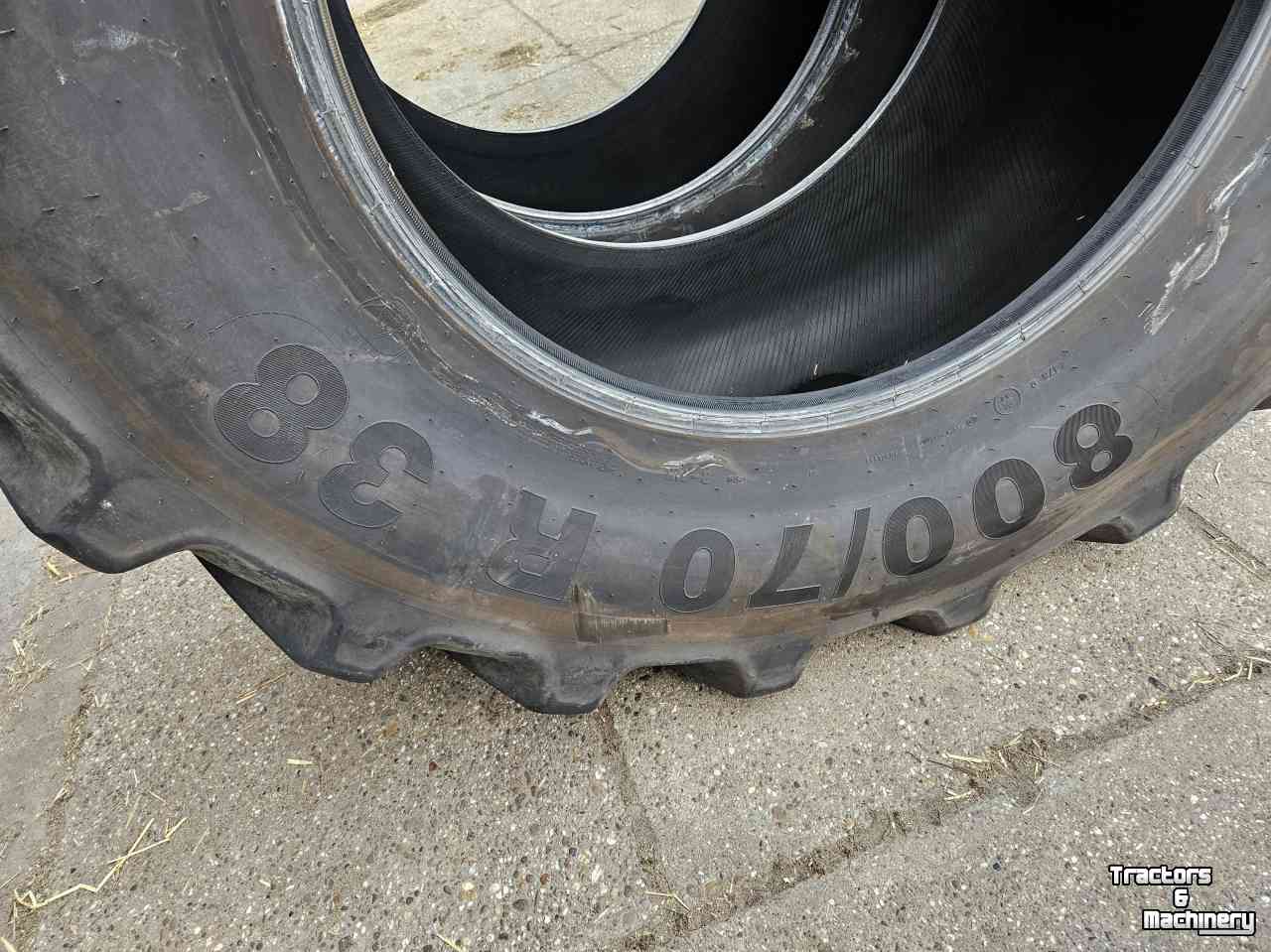 Wheels, Tyres, Rims & Dual spacers Mitas 800/70R38 SFT. 58 mm profiel!
