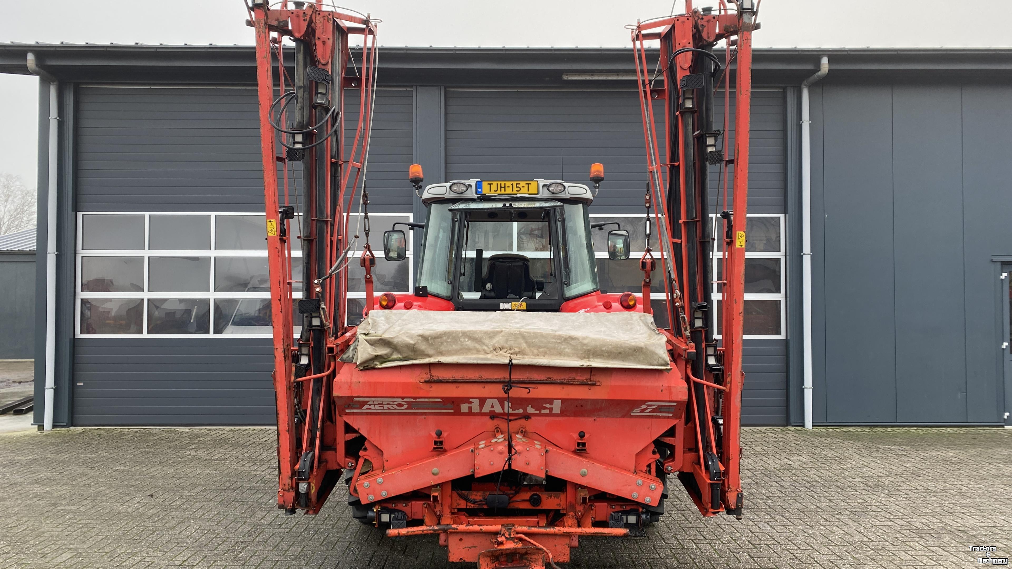 Fertilizer spreader Rauch Aero 2221 pneumatische strooier