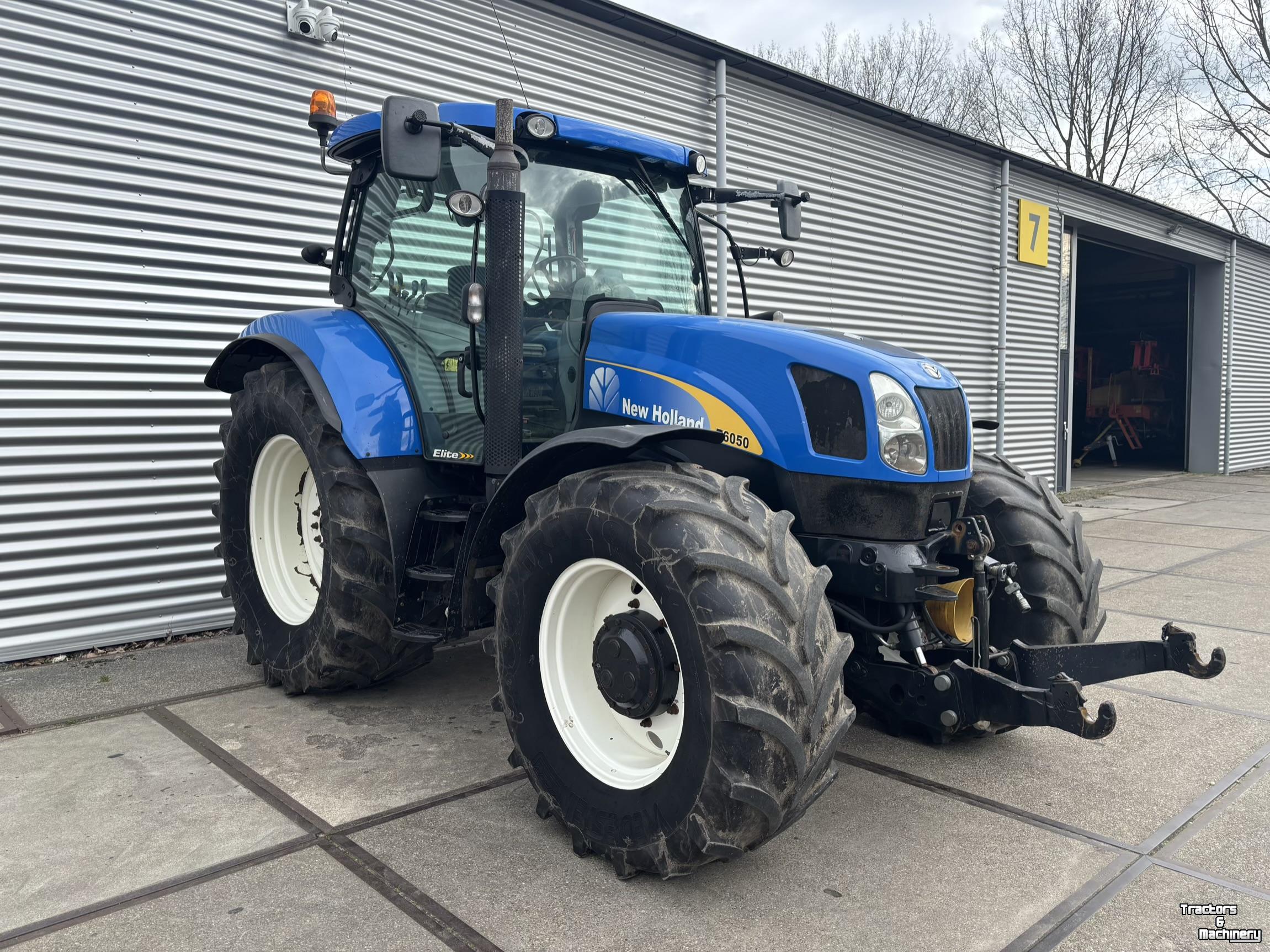 Tractor New Holland T6050