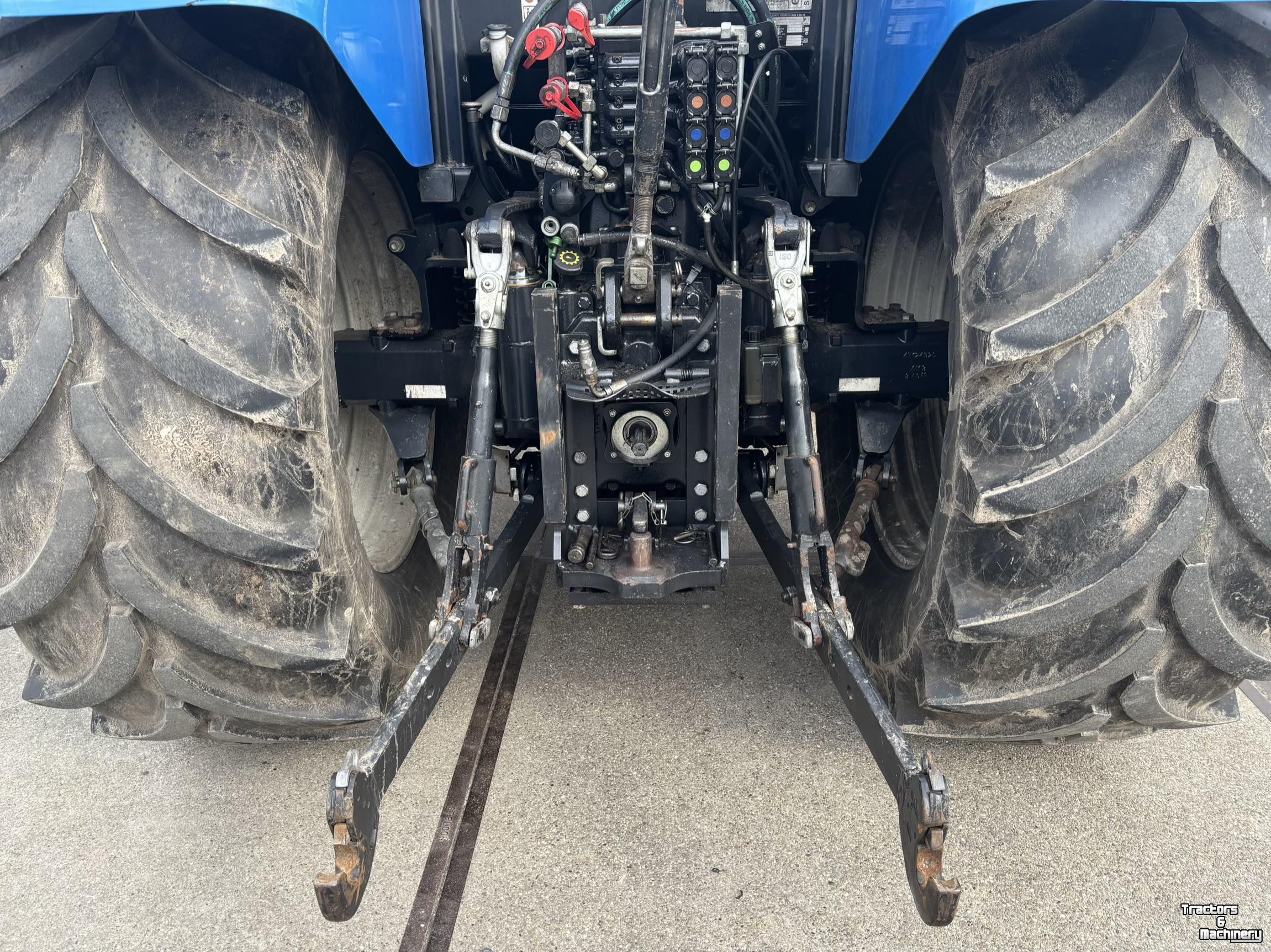 Tractor New Holland T6050
