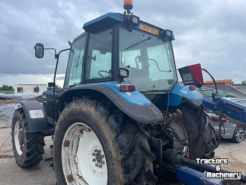 Tractor New Holland 8340 SLE
