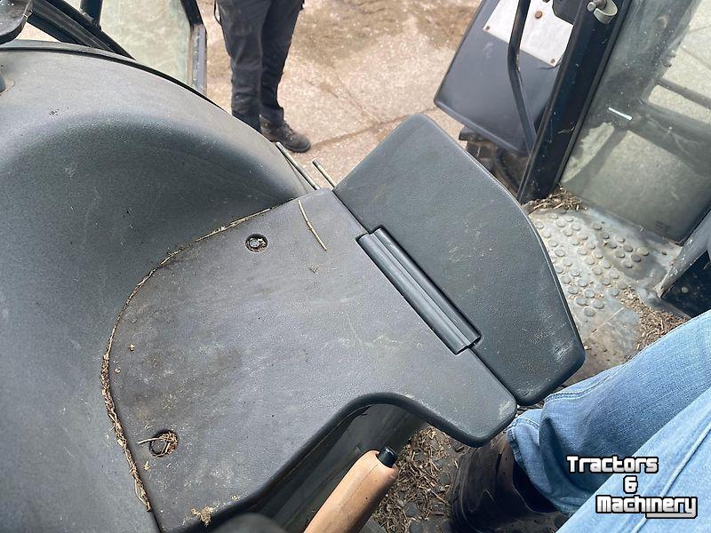 Tractor New Holland 8340 SLE