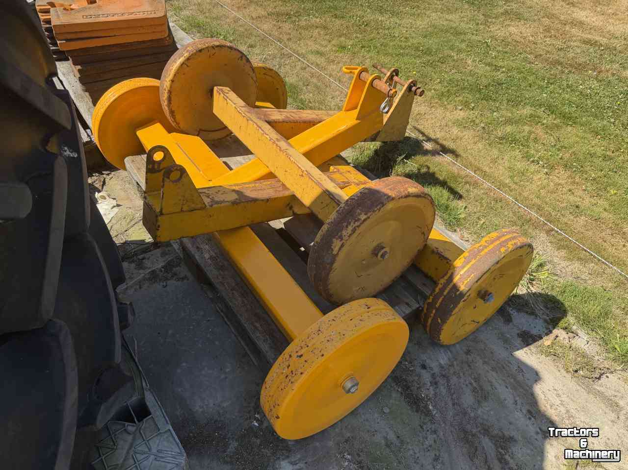 Flail mower Herder Wielstel afzetsteun Grenadier Herder