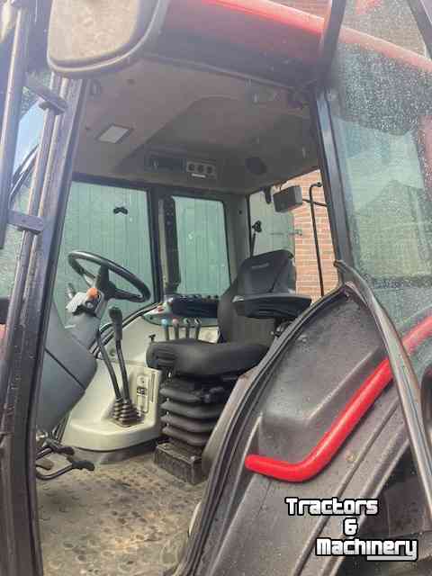 Tractor Valtra N 121