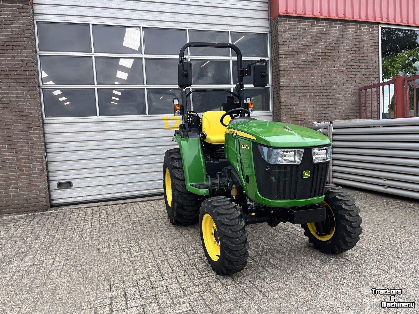 Small-track Tractor John Deere 3038E