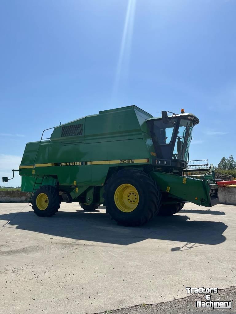 Combine John Deere 2066