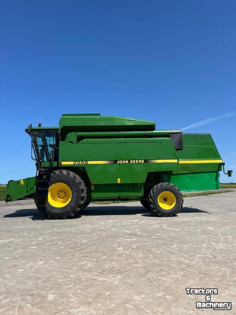 Combine John Deere 2066
