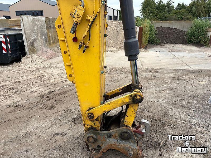Excavator New Holland E195B LC