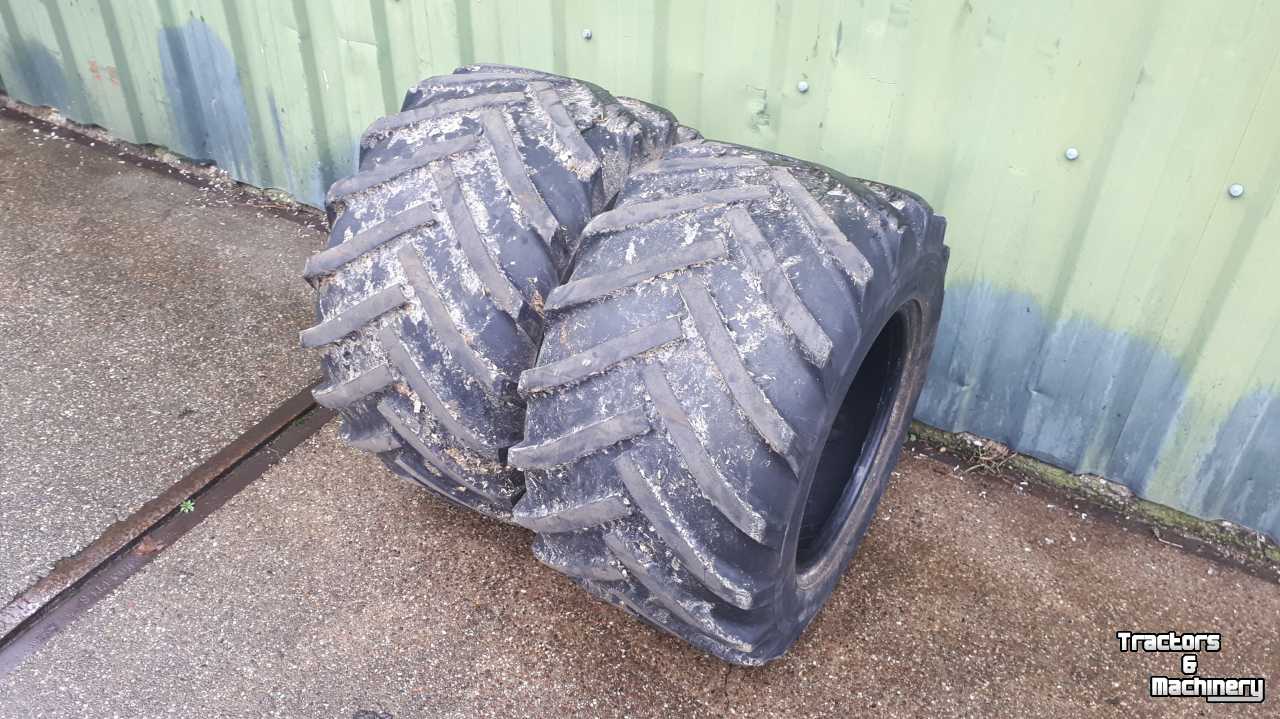 Wheels, Tyres, Rims & Dual spacers BKT 31x15.5-15