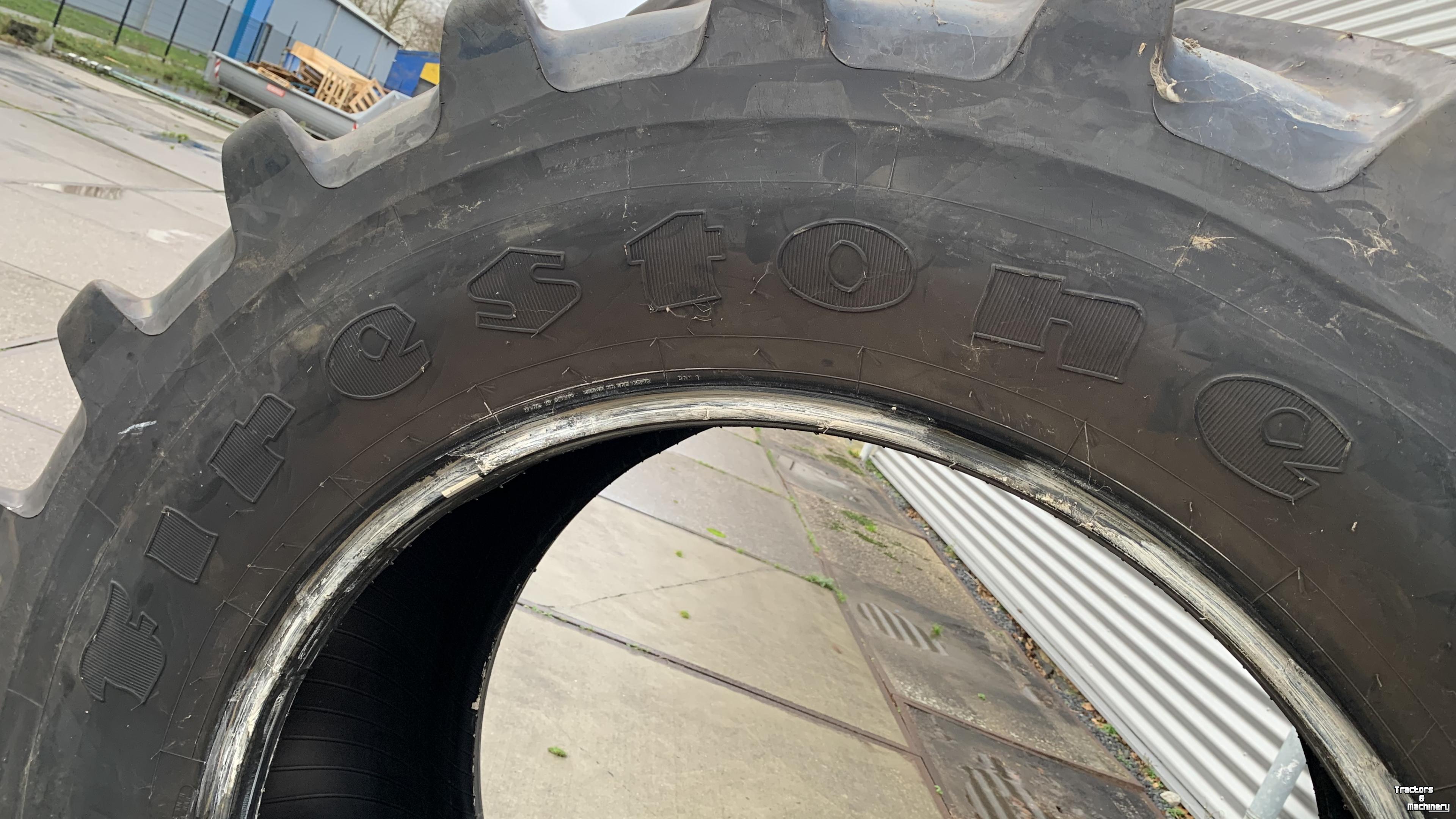 Wheels, Tyres, Rims & Dual spacers Firestone Maxi Traction