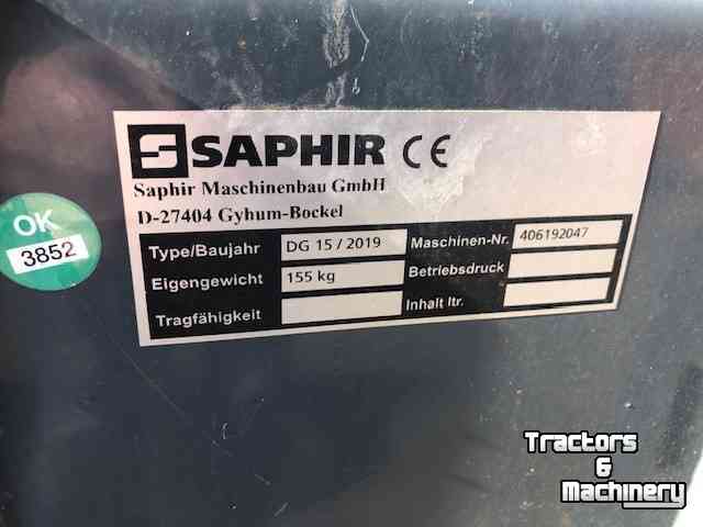 Manure Grabs Saphir DG15