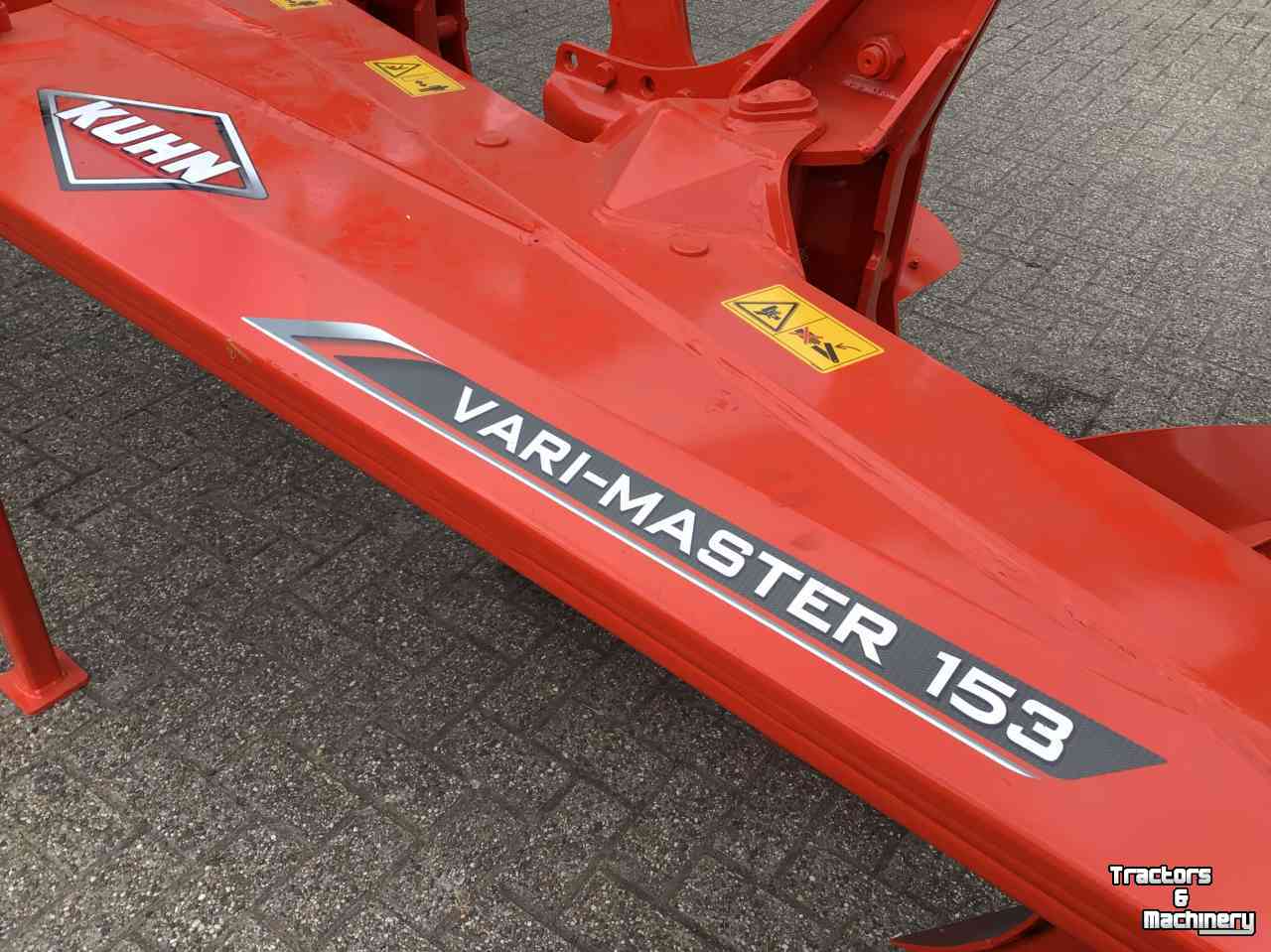 Ploughs Kuhn Vari-Master 153