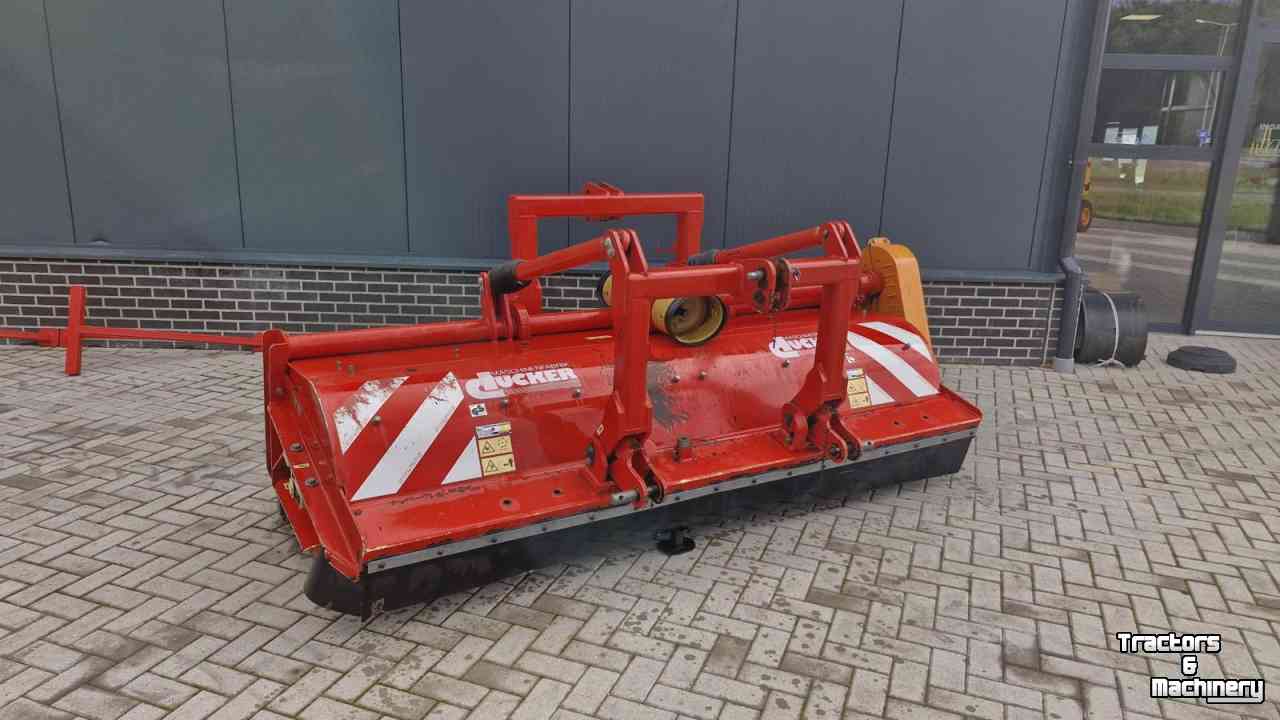 Mower Ducker UM 27 frontmaaier