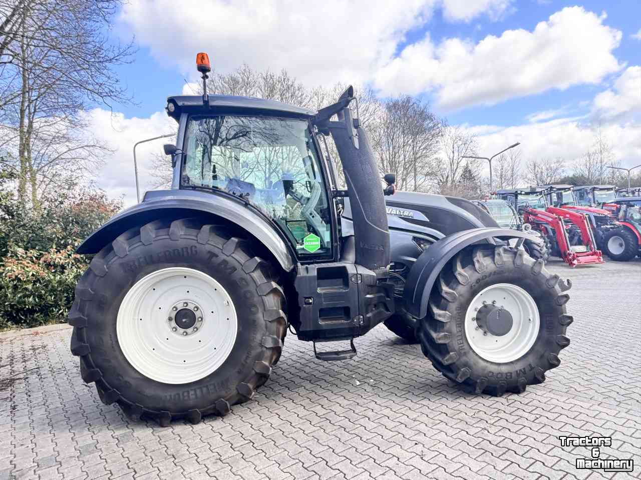 Tractor Valtra T174 Direct