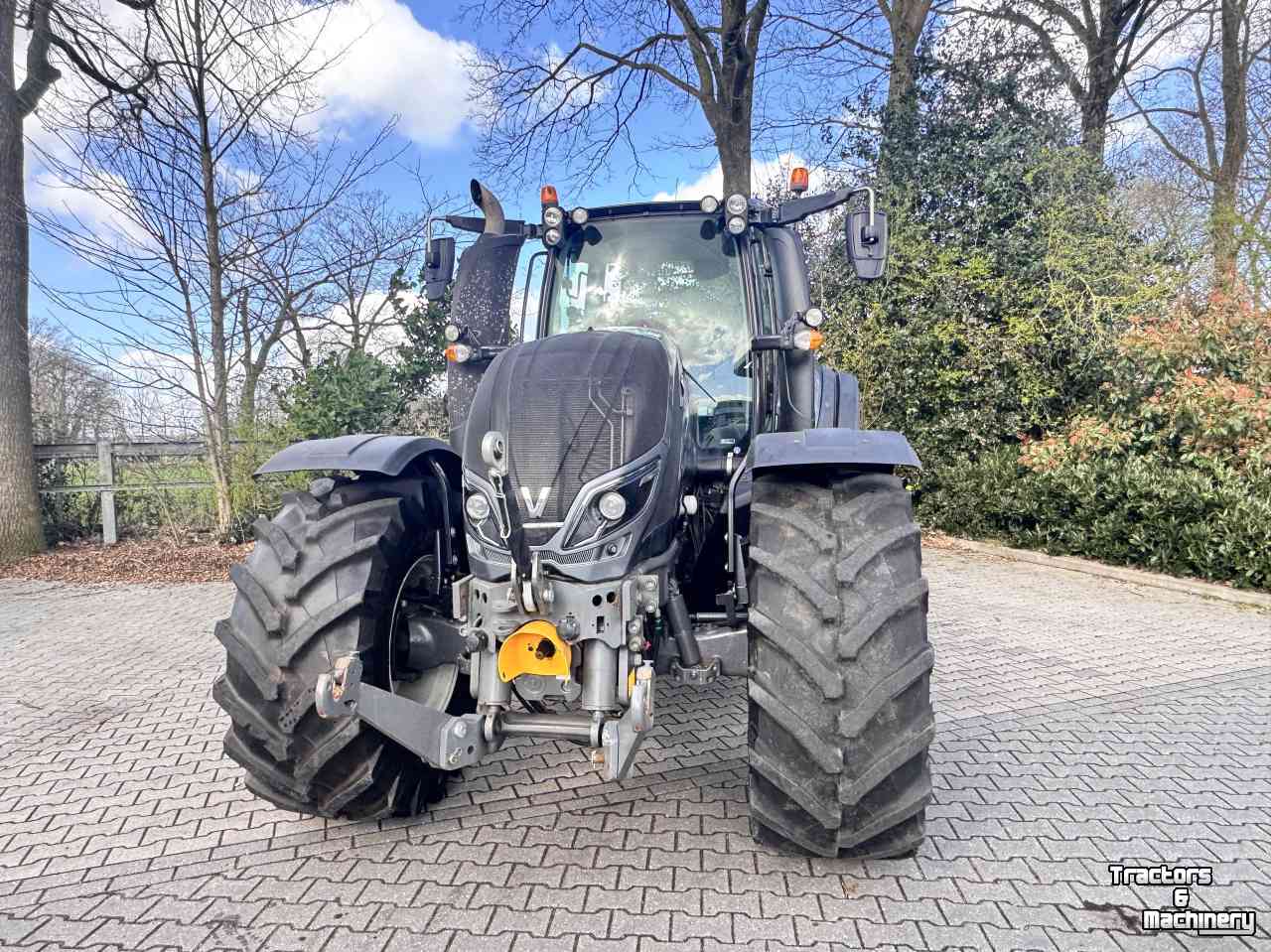 Tractor Valtra T174 Direct