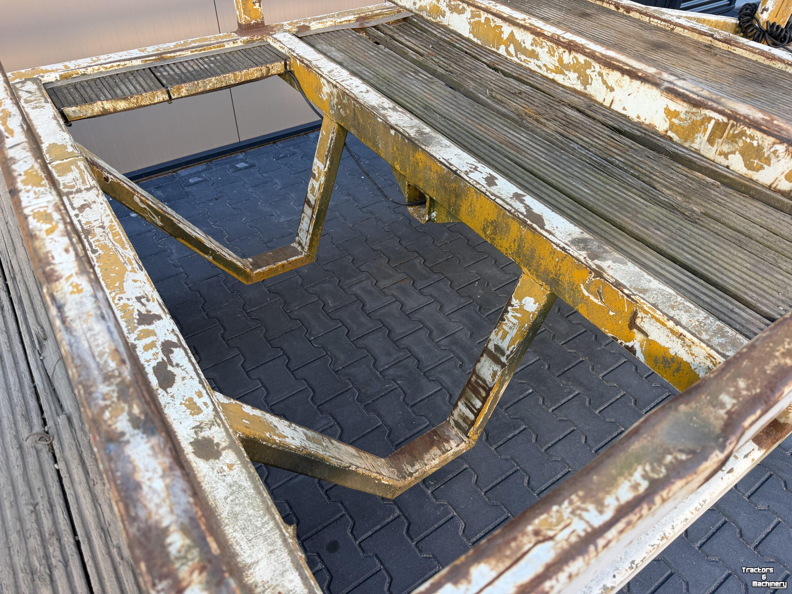 Other agricultural transport equipment and accessories  Bakkenkar