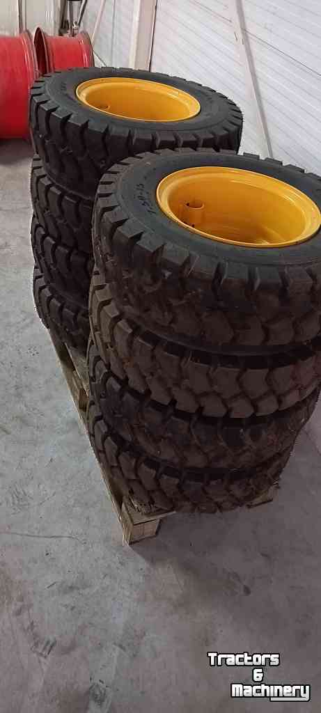Wheels, Tyres, Rims & Dual spacers Mitas 7.50-15