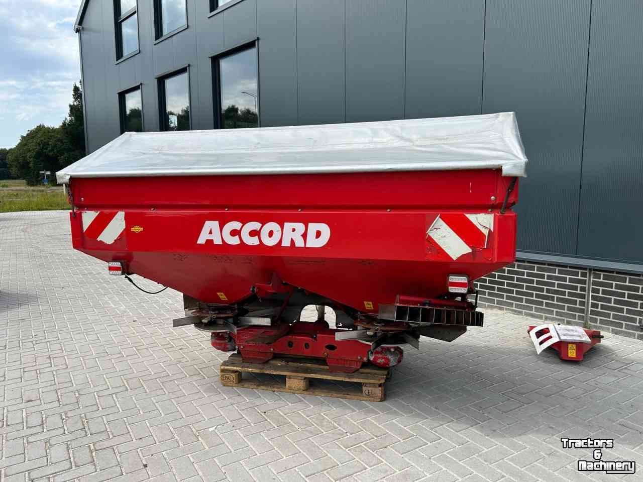 Fertilizer spreader Accord Kunstmeststrooier HL