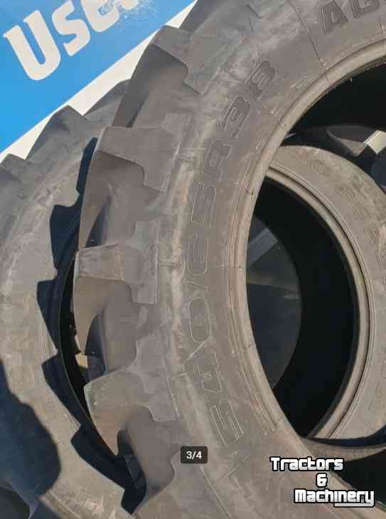 Wheels, Tyres, Rims & Dual spacers  Magna 540/65R38 banden nieuw