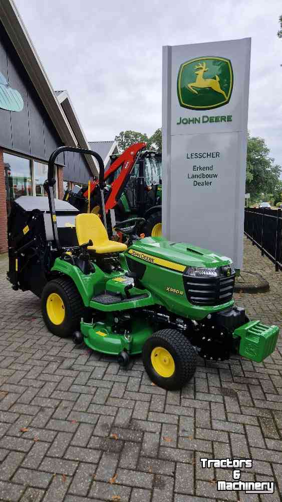 Ride-on mower John Deere X950R