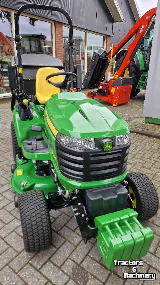 Ride-on mower John Deere X950R