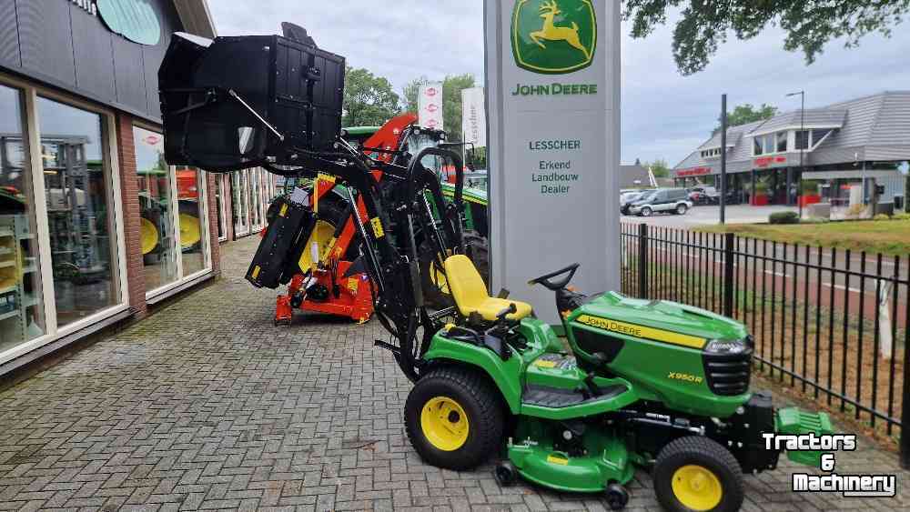 Ride-on mower John Deere X950R