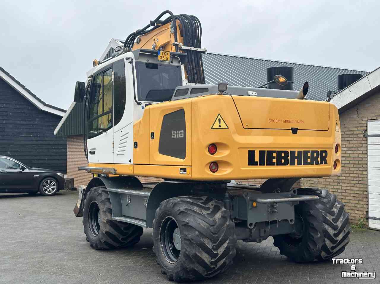 Excavator mobile Liebherr A916 met engcon