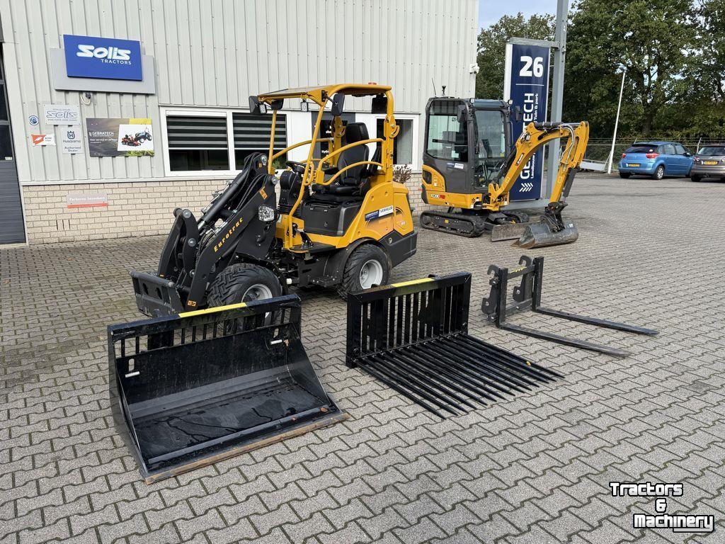 Wheelloader Eurotrac Verhuur | huur 2t loader €110 dag