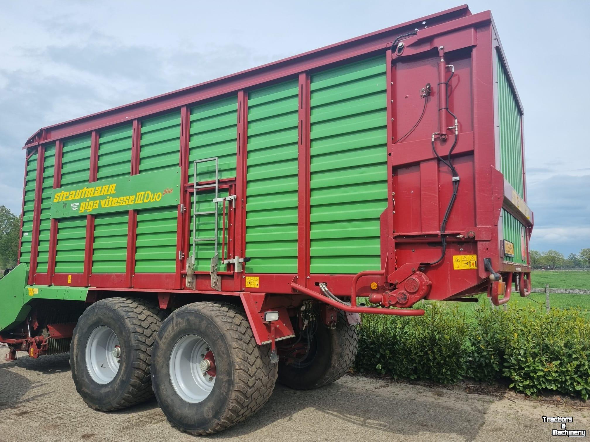Ramp trailer Strautmann Giga Vitesse III Duo Plus