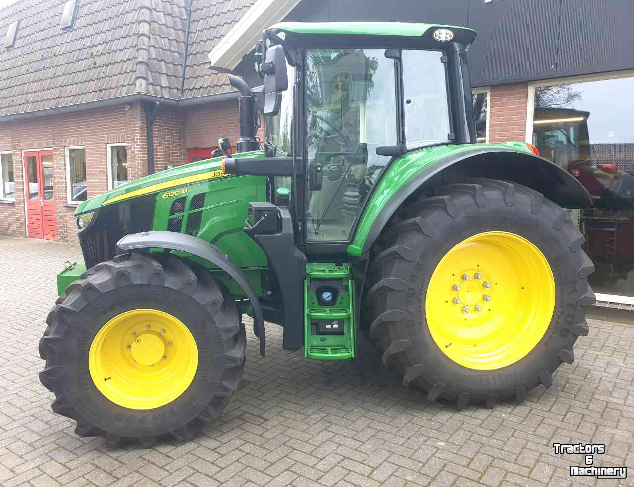 Tractor John Deere 6120M