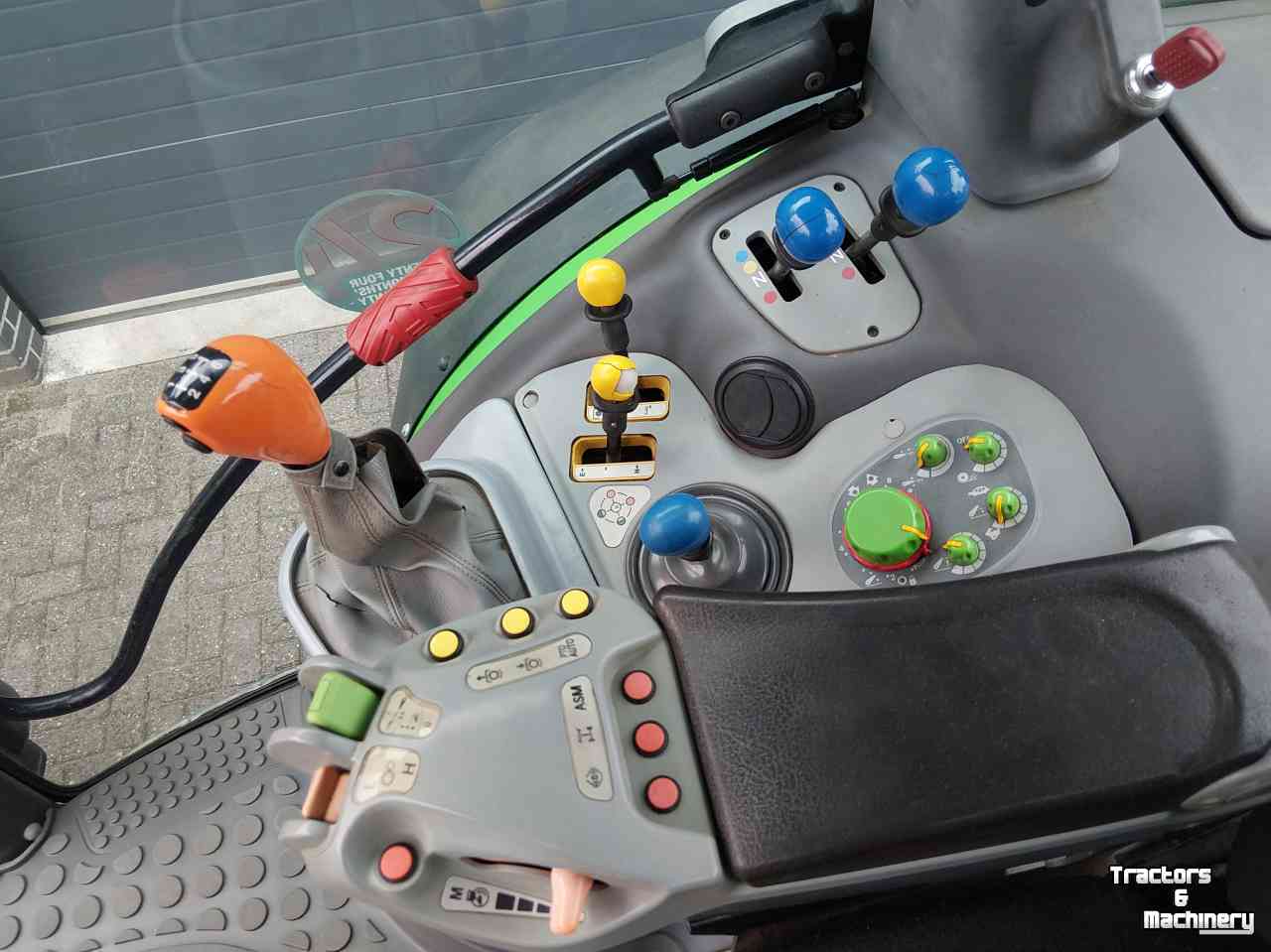 Tractor Deutz-Fahr Agrotron M620