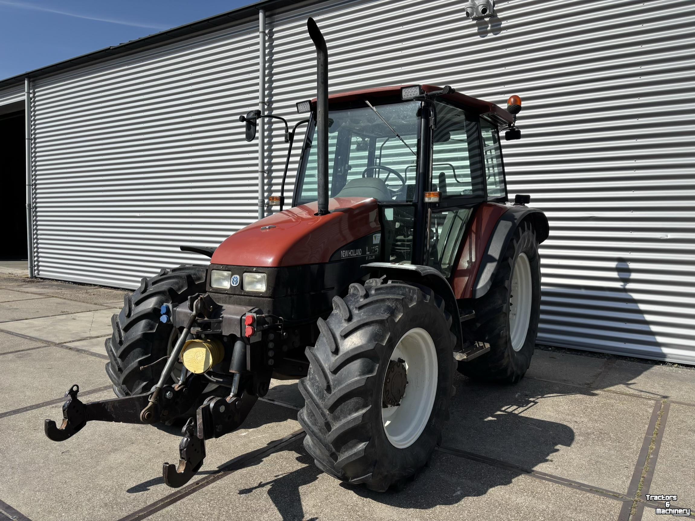 Tractor New Holland L75