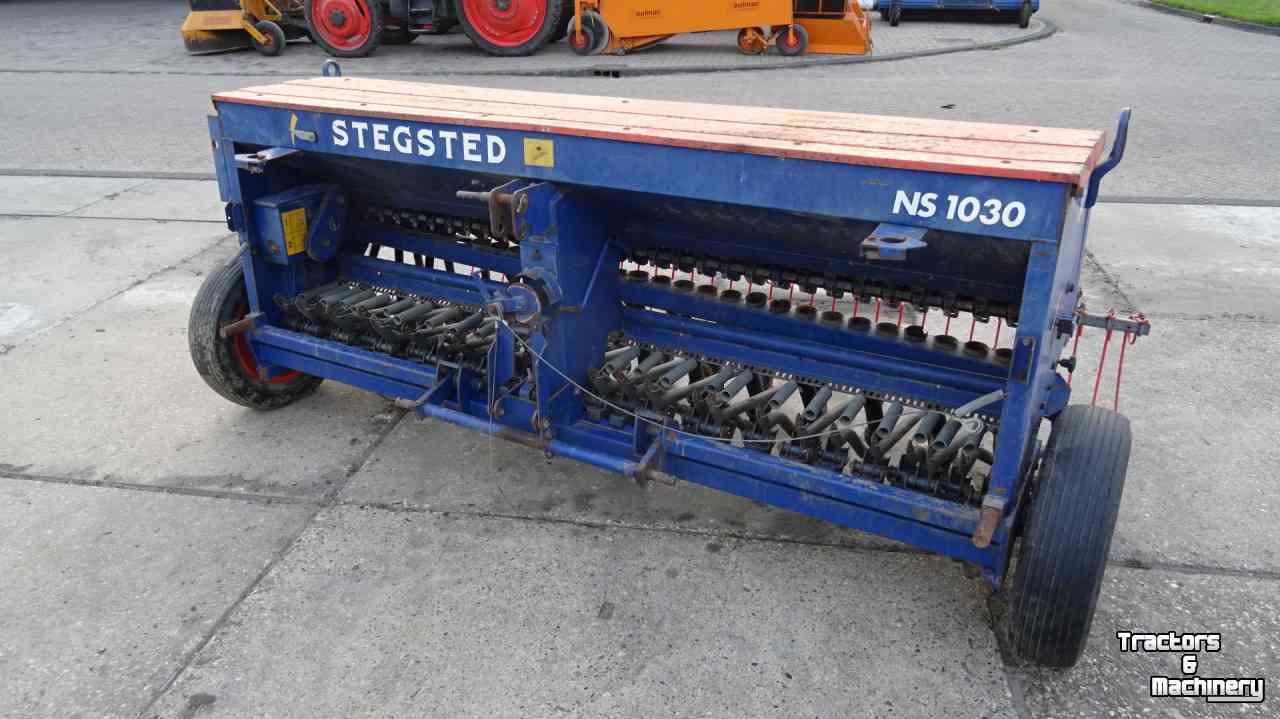 Seed drill Stegsted NS 1030