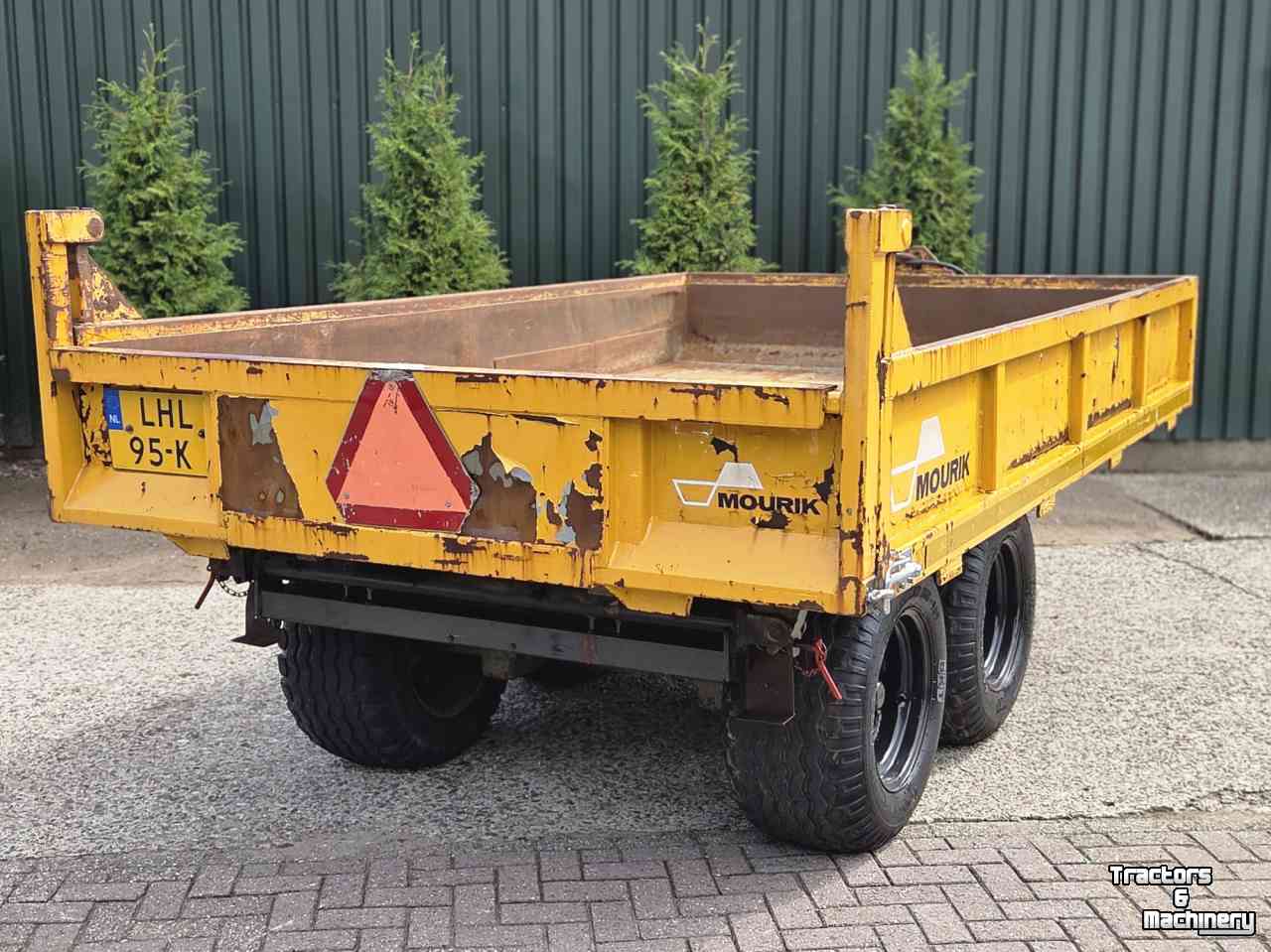 Dumptrailer Beco kippertje dumpertje 3 zijdige kipper bakkenwagen