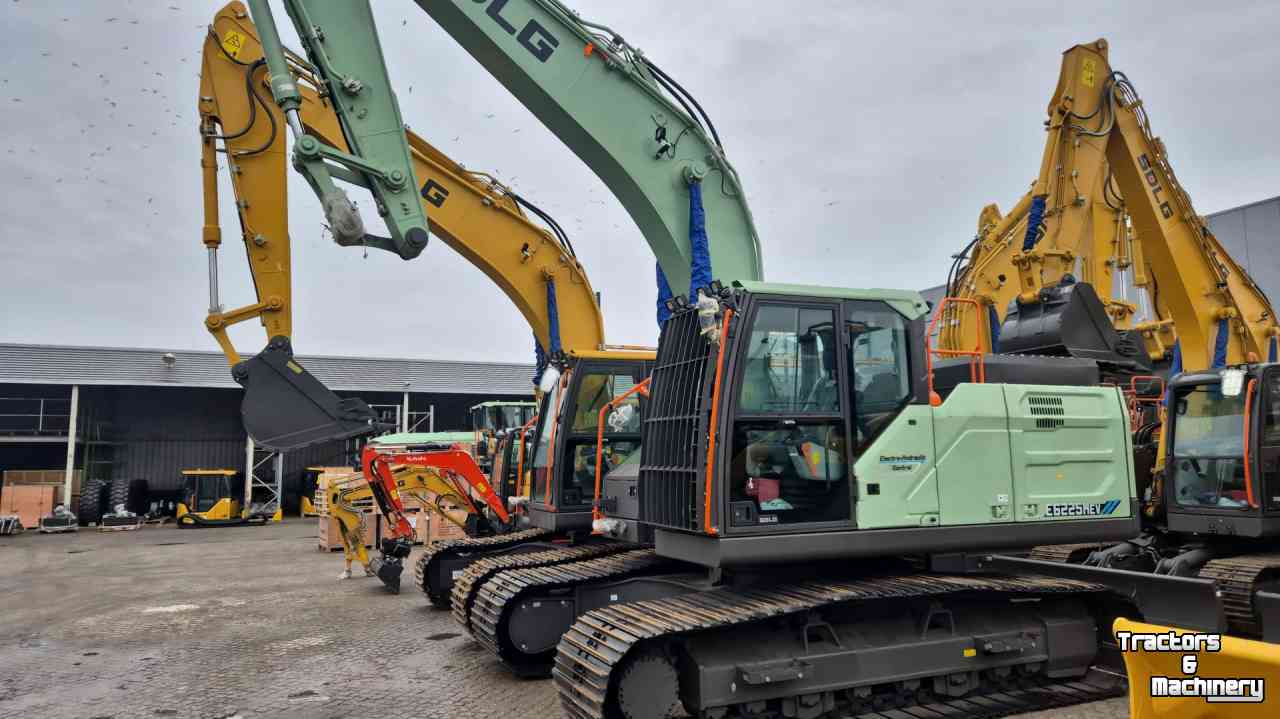 Excavator SDLG 6225HEV