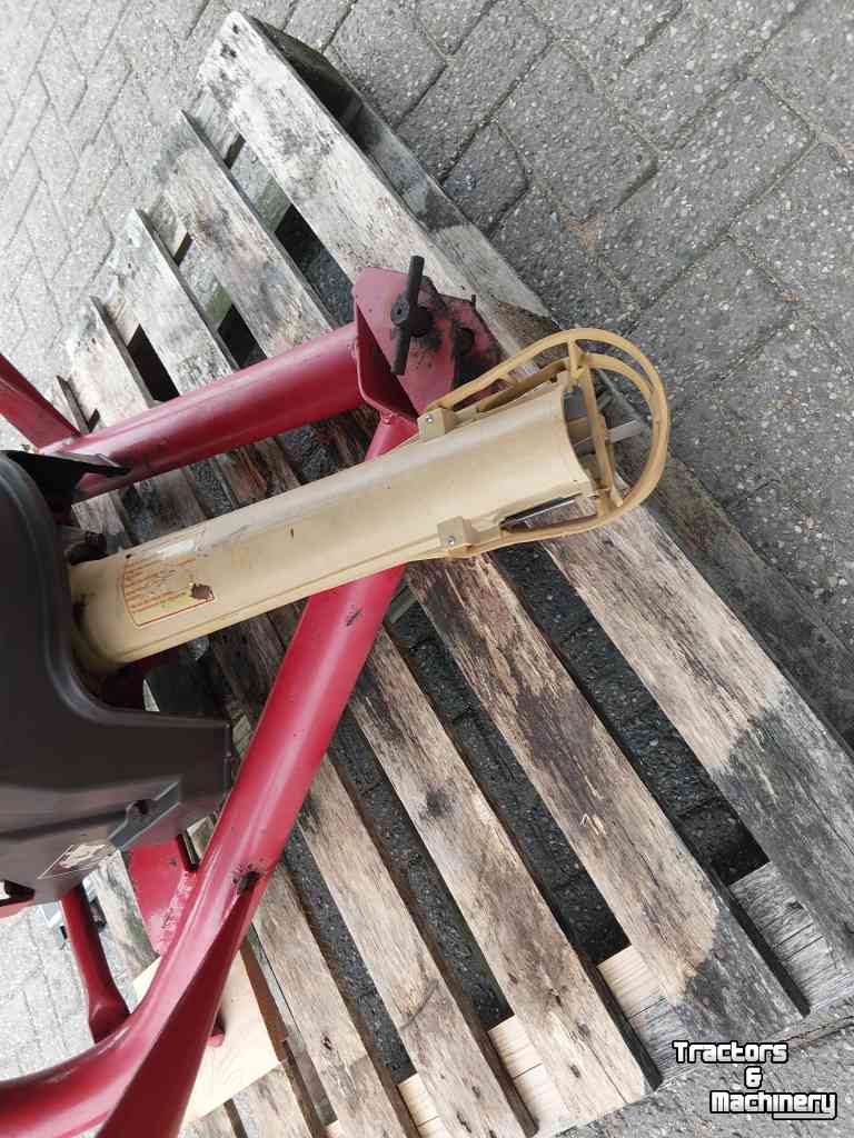 Fertilizer spreader Vicon kunstmeststrooier / Pendelstrooier